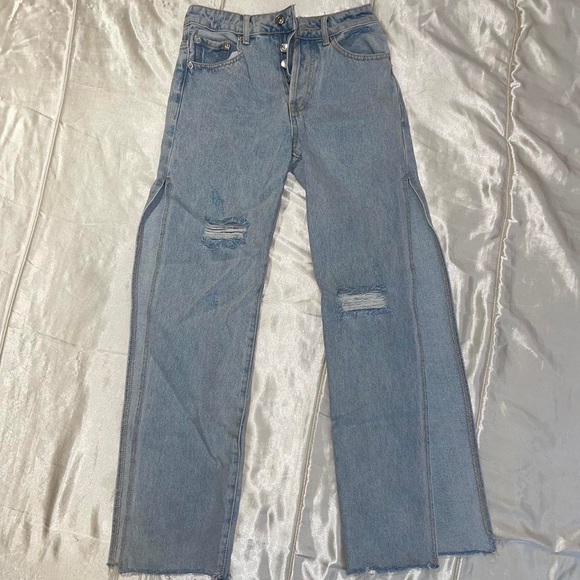 Adika Bernisse Side Slit Jeans - Picture 4 of 7